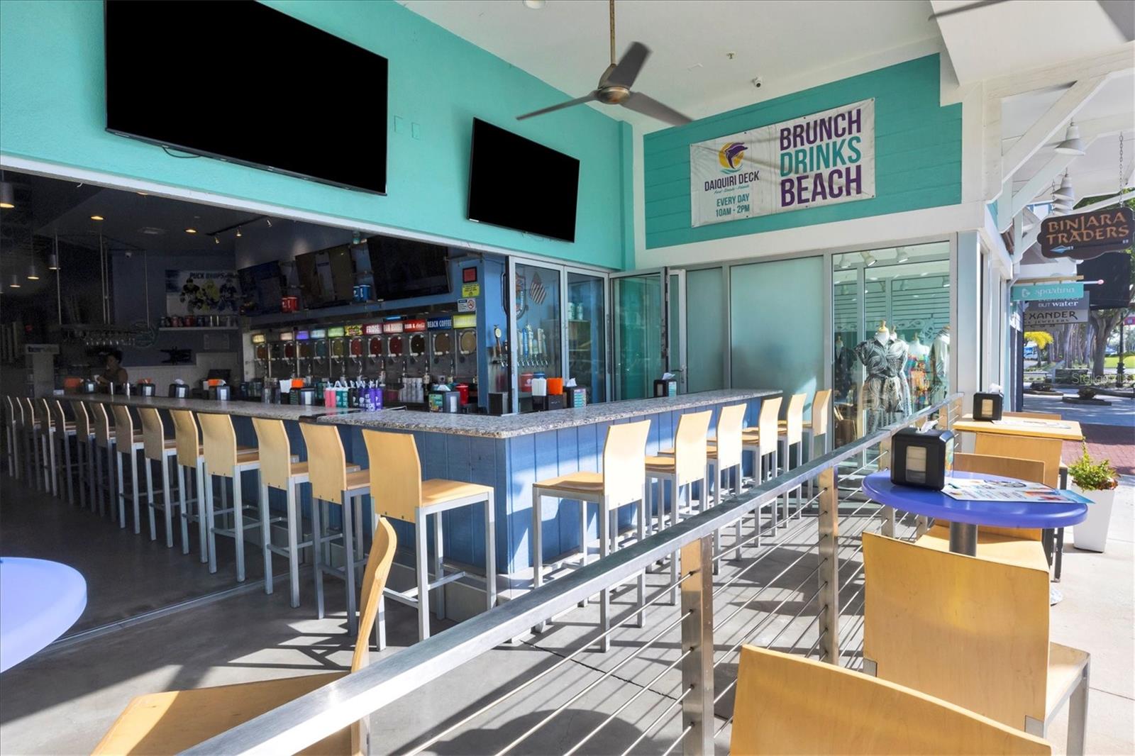 Image 53 of 69 For 1001 Benjamin Franklin Drive 403