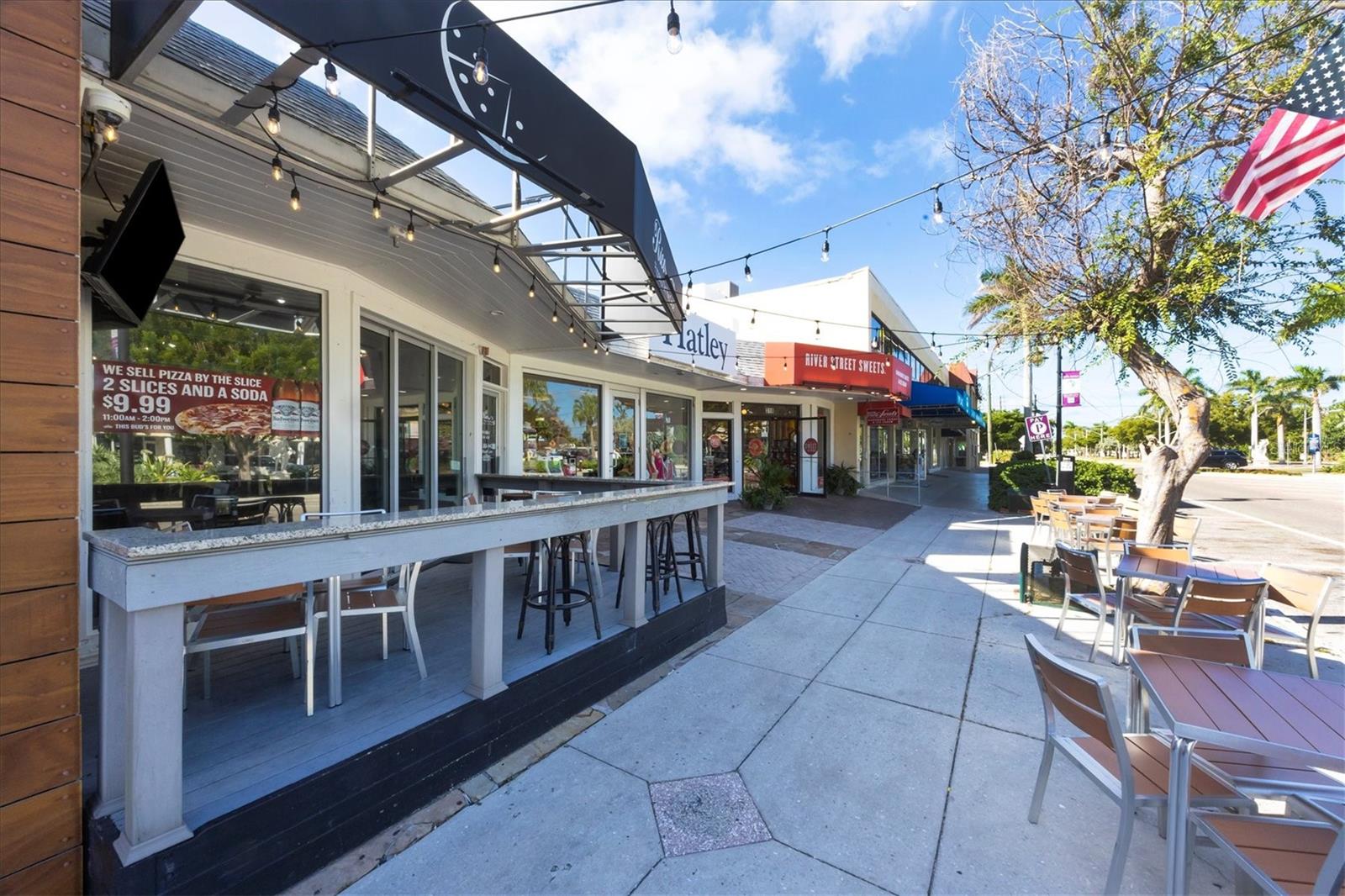 Image 57 of 69 For 1001 Benjamin Franklin Drive 403