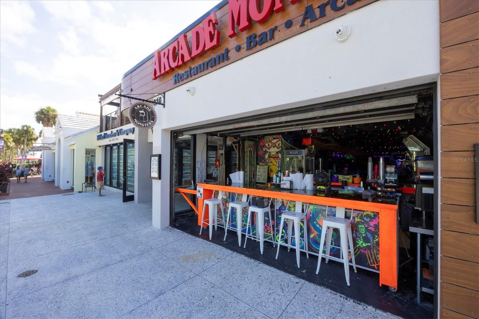 Image 58 of 69 For 1001 Benjamin Franklin Drive 403