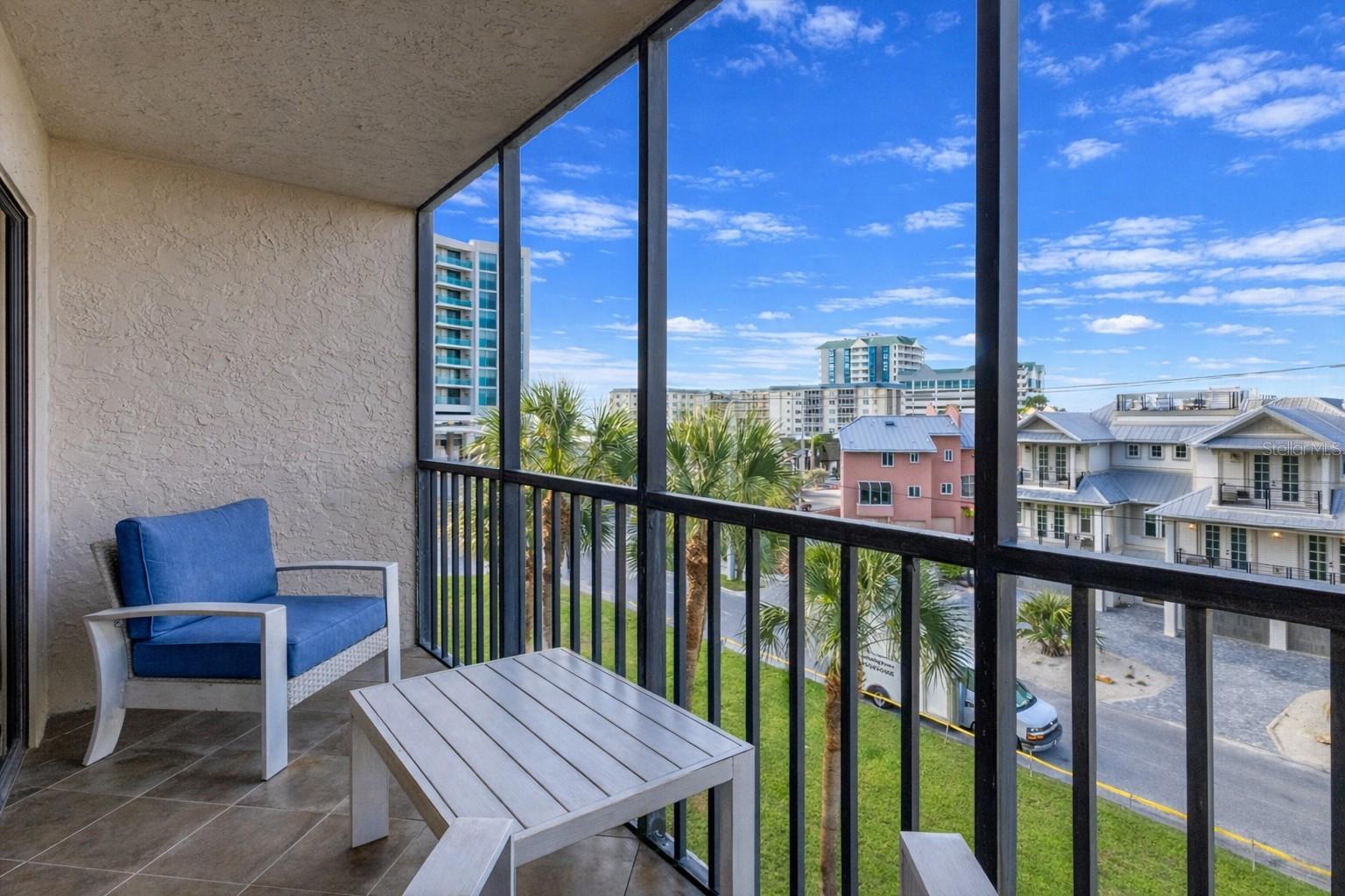 Image 6 of 69 For 1001 Benjamin Franklin Drive 403