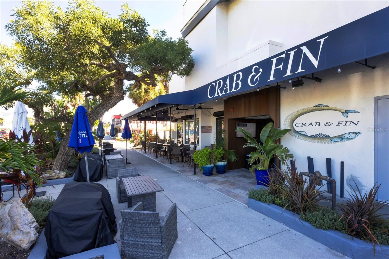 Image 61 of 69 For 1001 Benjamin Franklin Drive 403