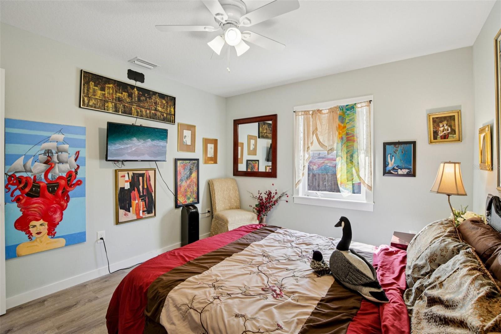 Image 16 of 28 For 1217 11th Avenue W