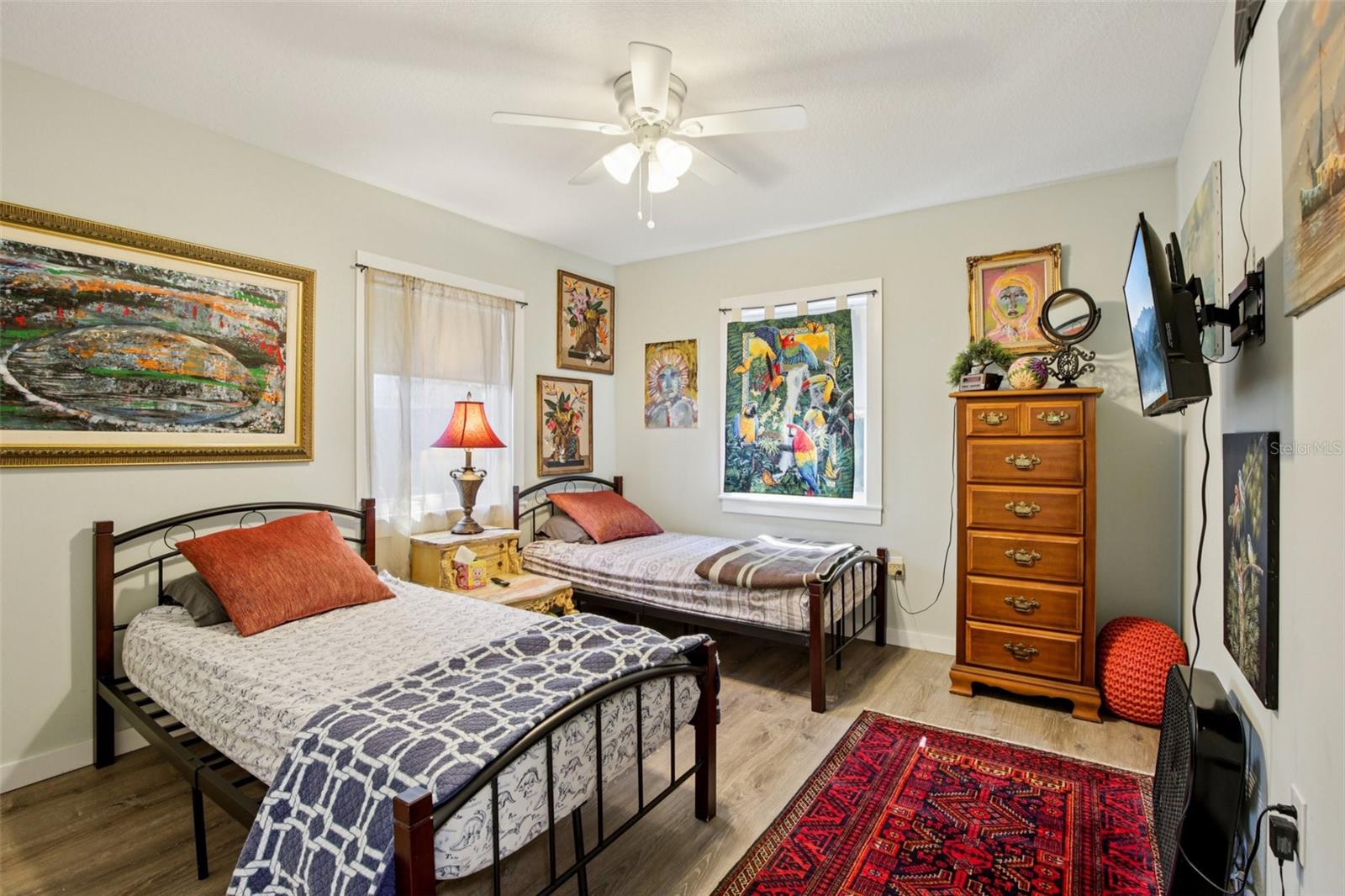 Image 19 of 28 For 1217 11th Avenue W