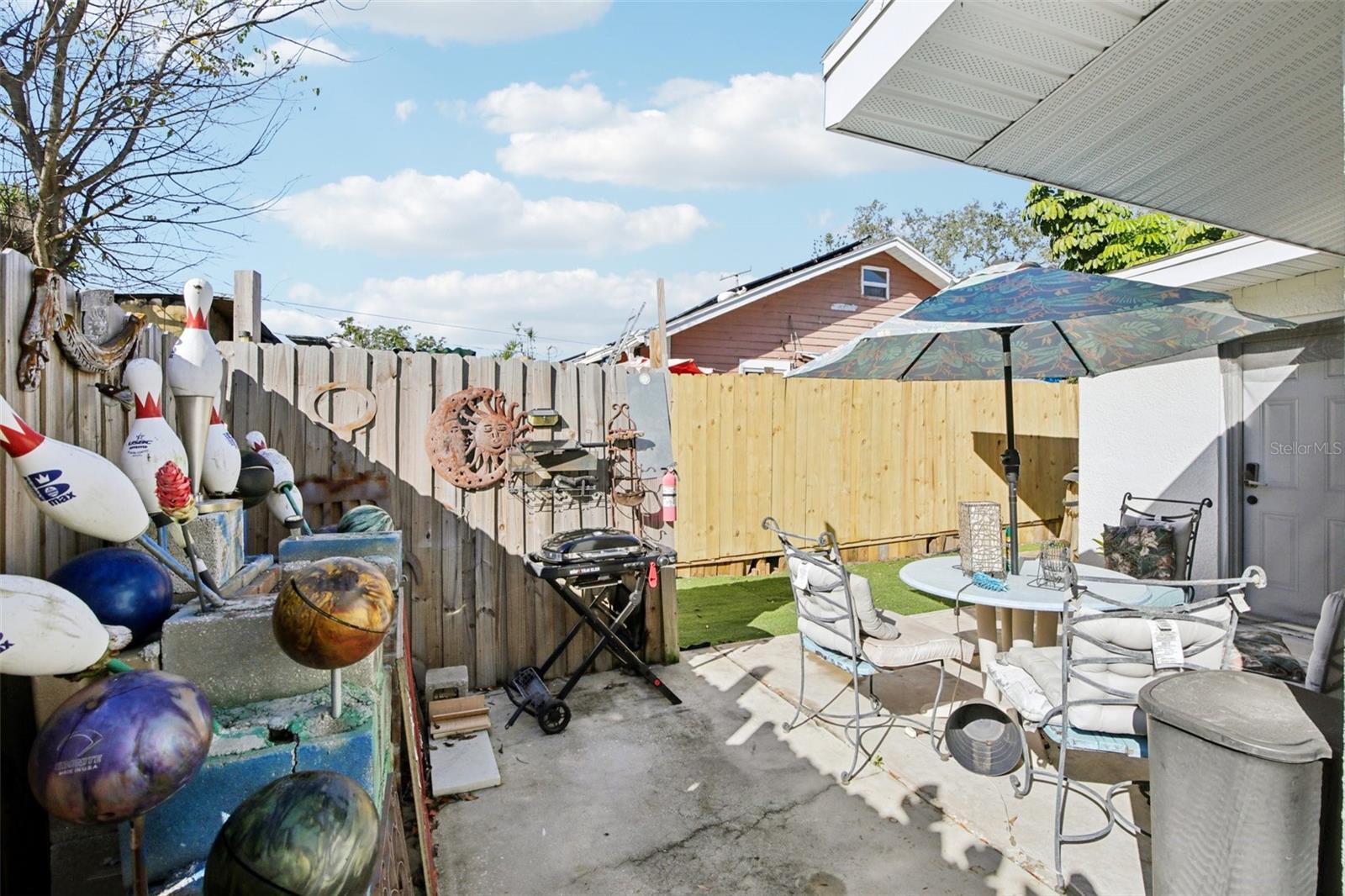 Image 23 of 28 For 1217 11th Avenue W