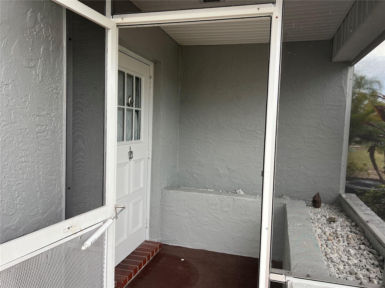 Image 2 of 16 For 402 Finchley Court B