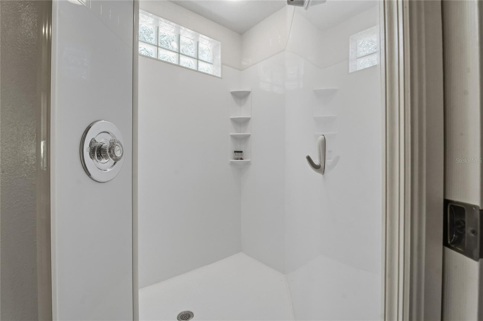 Image 19 of 94 For 8717 54th Avenue E Na