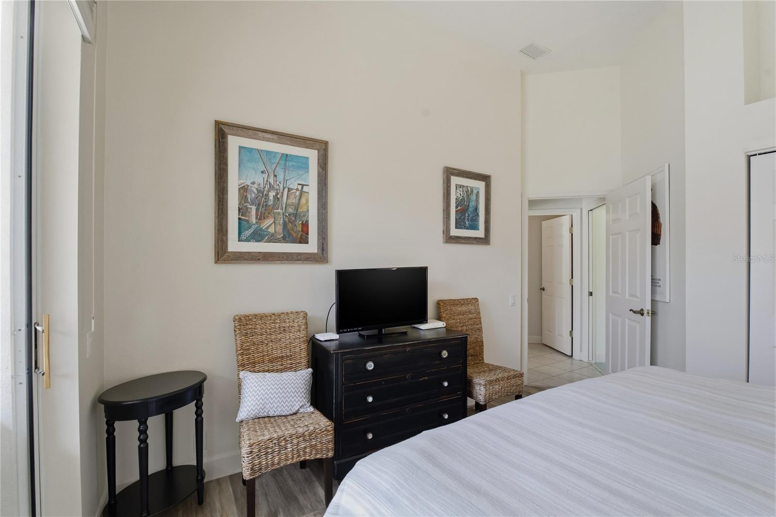 Image 40 of 94 For 8717 54th Avenue E Na