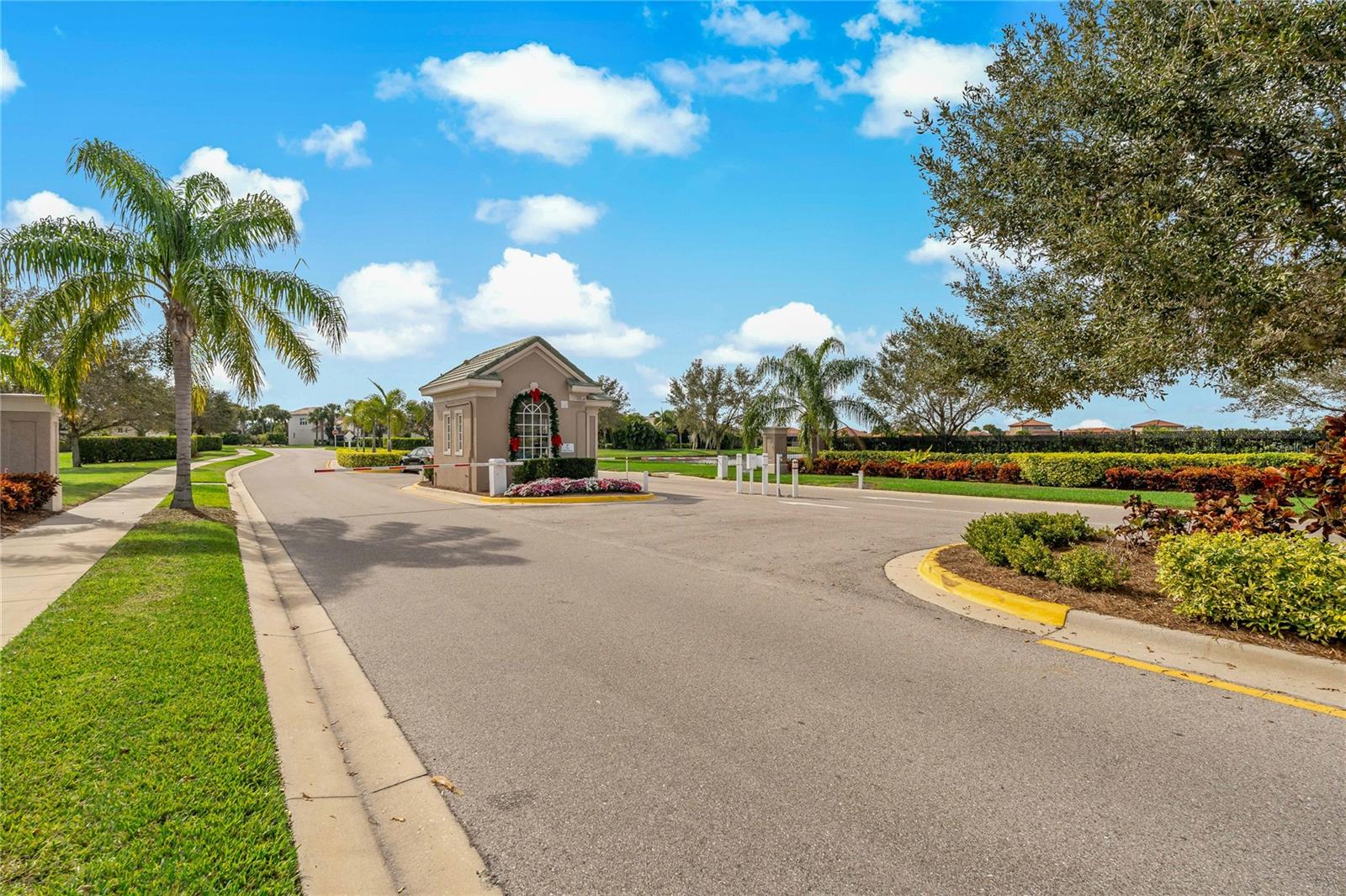 Image 74 of 94 For 8717 54th Avenue E Na