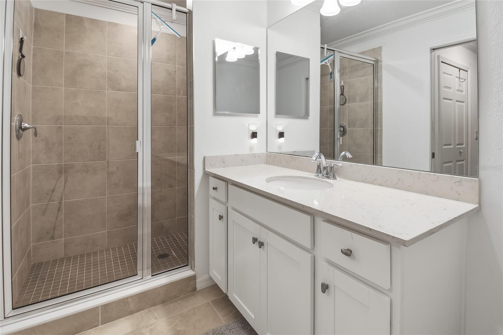 Image 20 of 54 For 18028 Gawthrop Drive 202