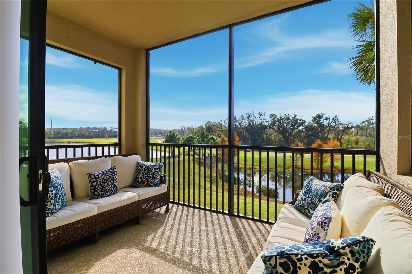 Image 22 of 54 For 18028 Gawthrop Drive 202