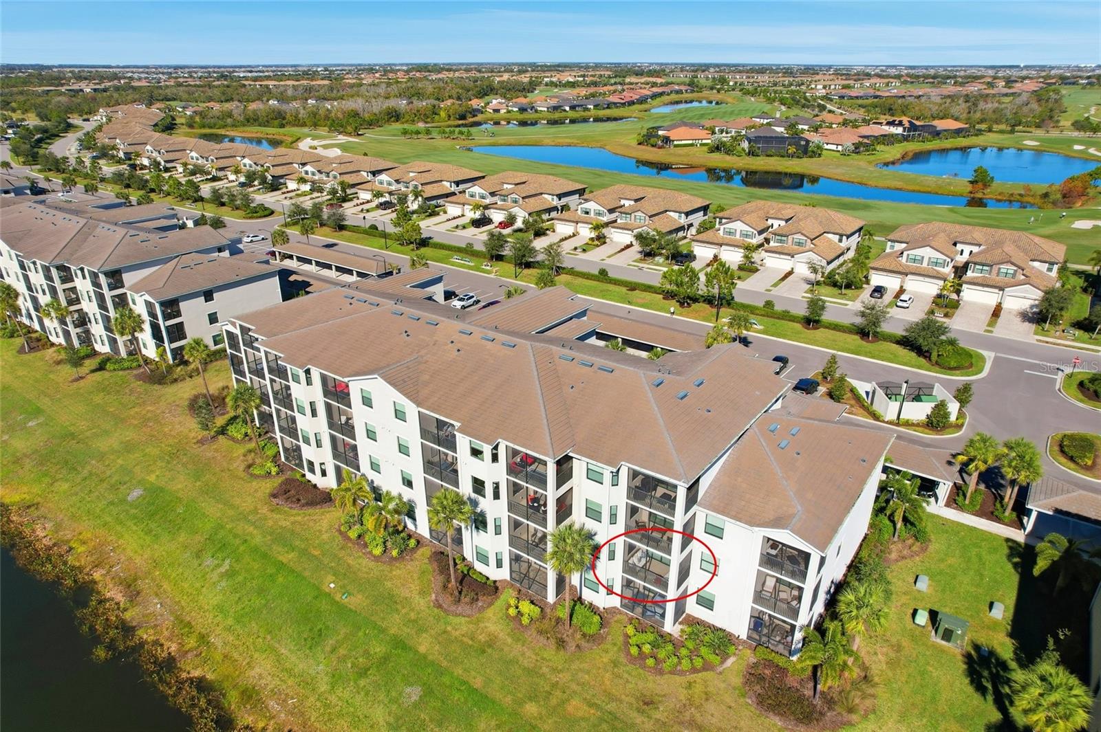 Image 4 of 54 For 18028 Gawthrop Drive 202