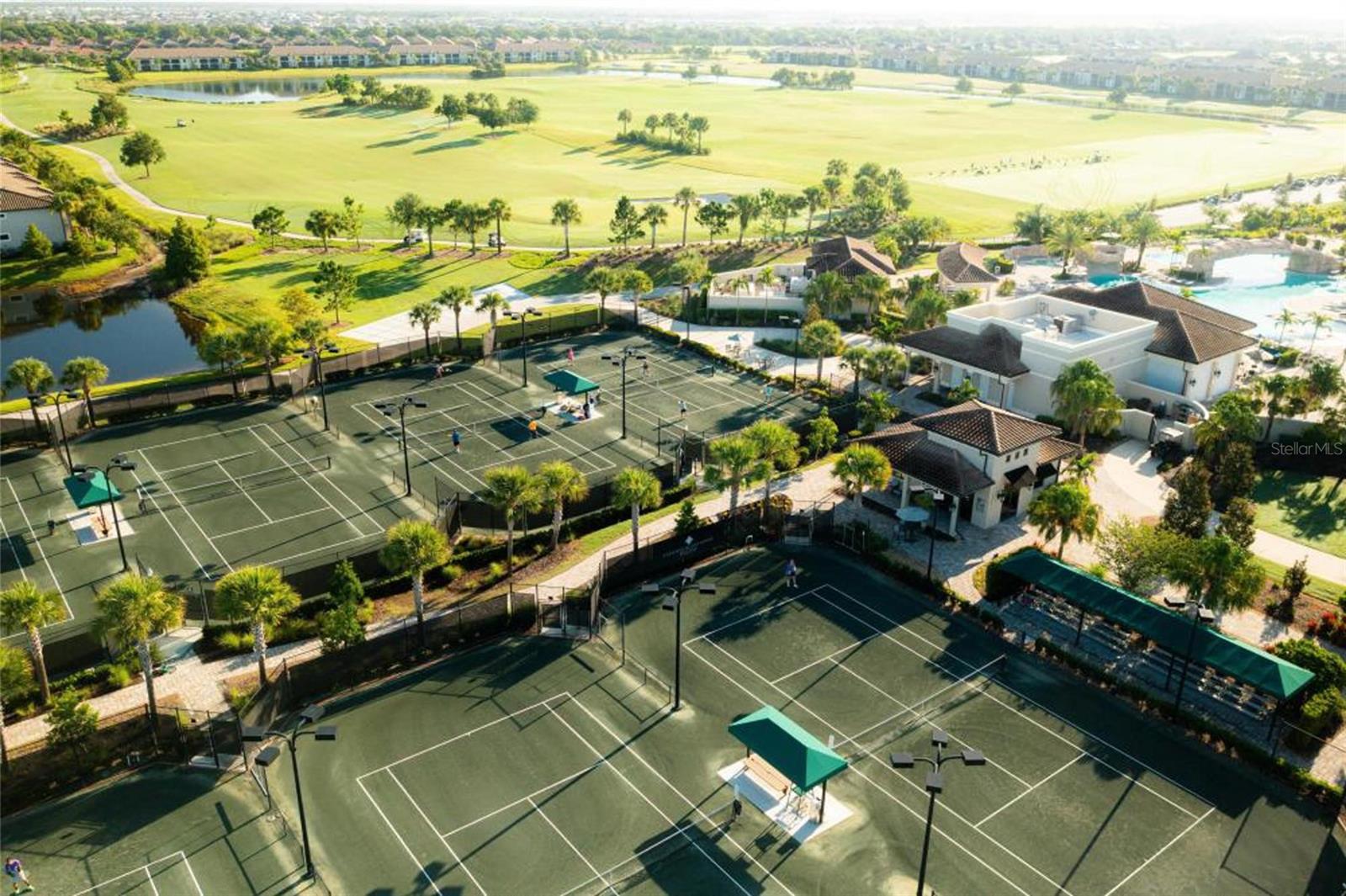 Image 41 of 54 For 18028 Gawthrop Drive 202