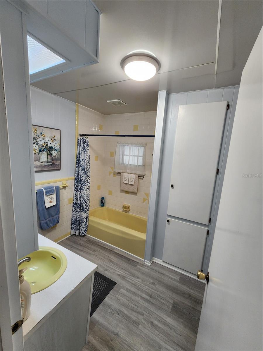 Image 10 of 26 For 5003 4th Street W