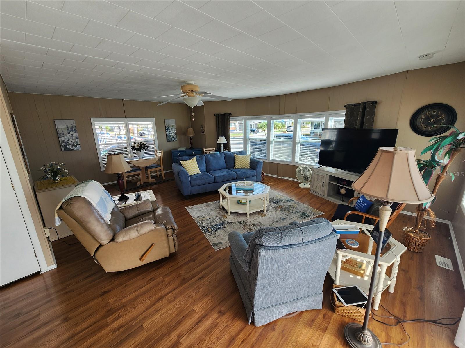 Image 5 of 26 For 5003 4th Street W