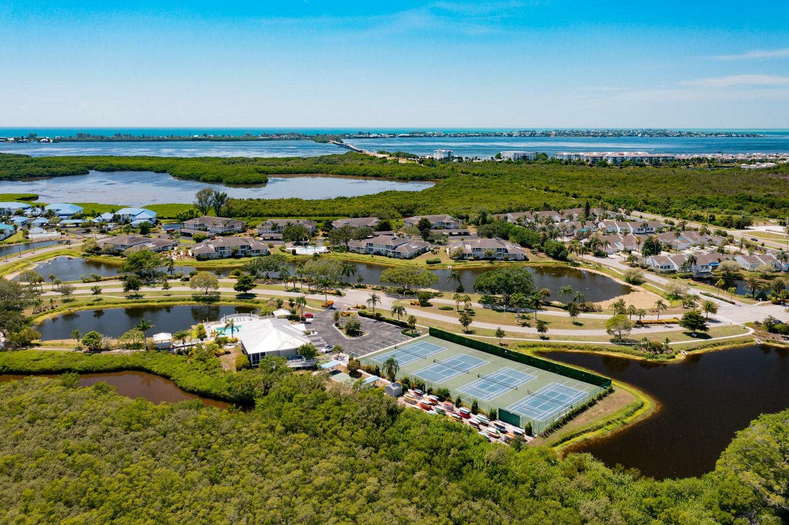 Image 24 of 30 For 633 Estuary Drive