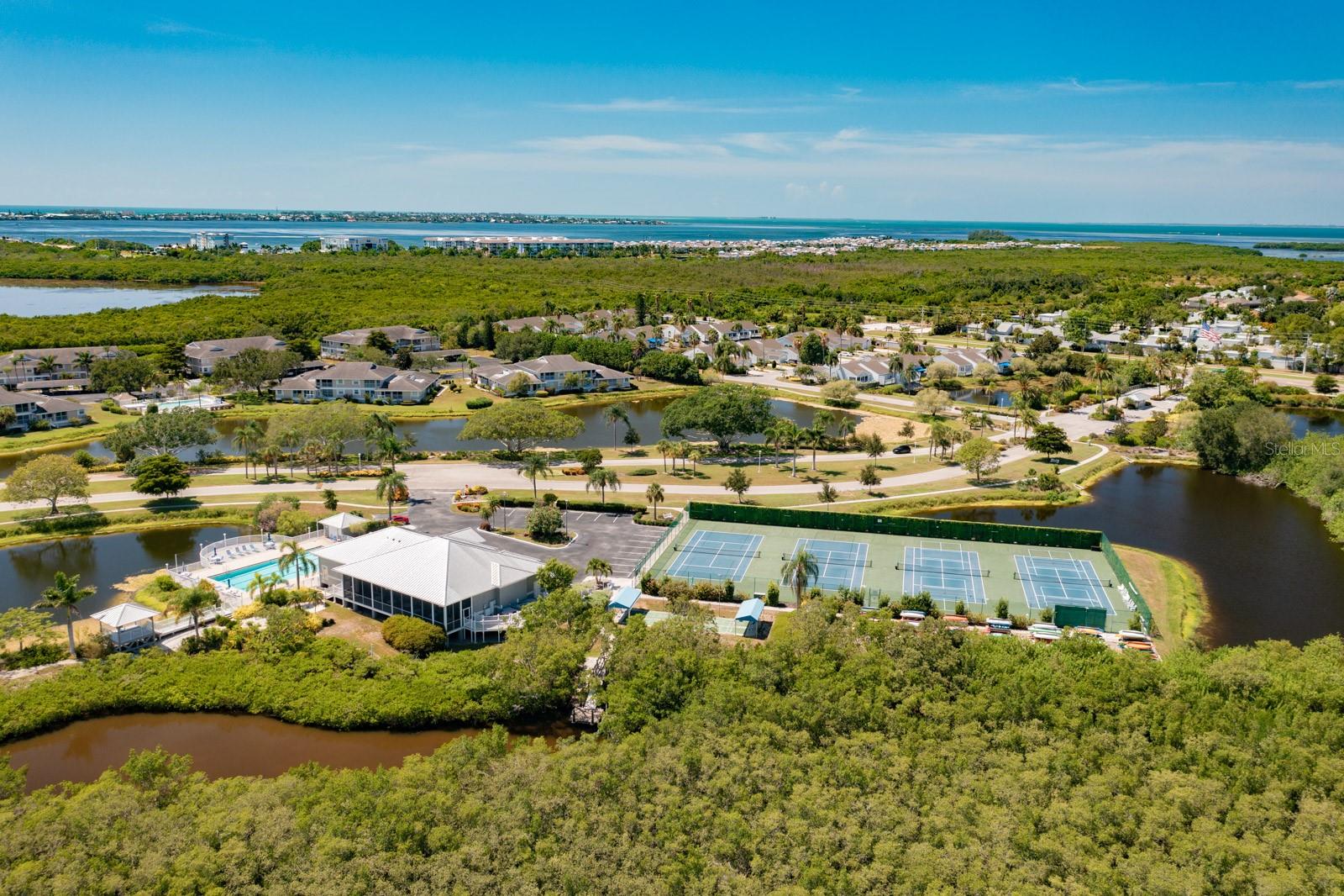 Image 25 of 30 For 633 Estuary Drive