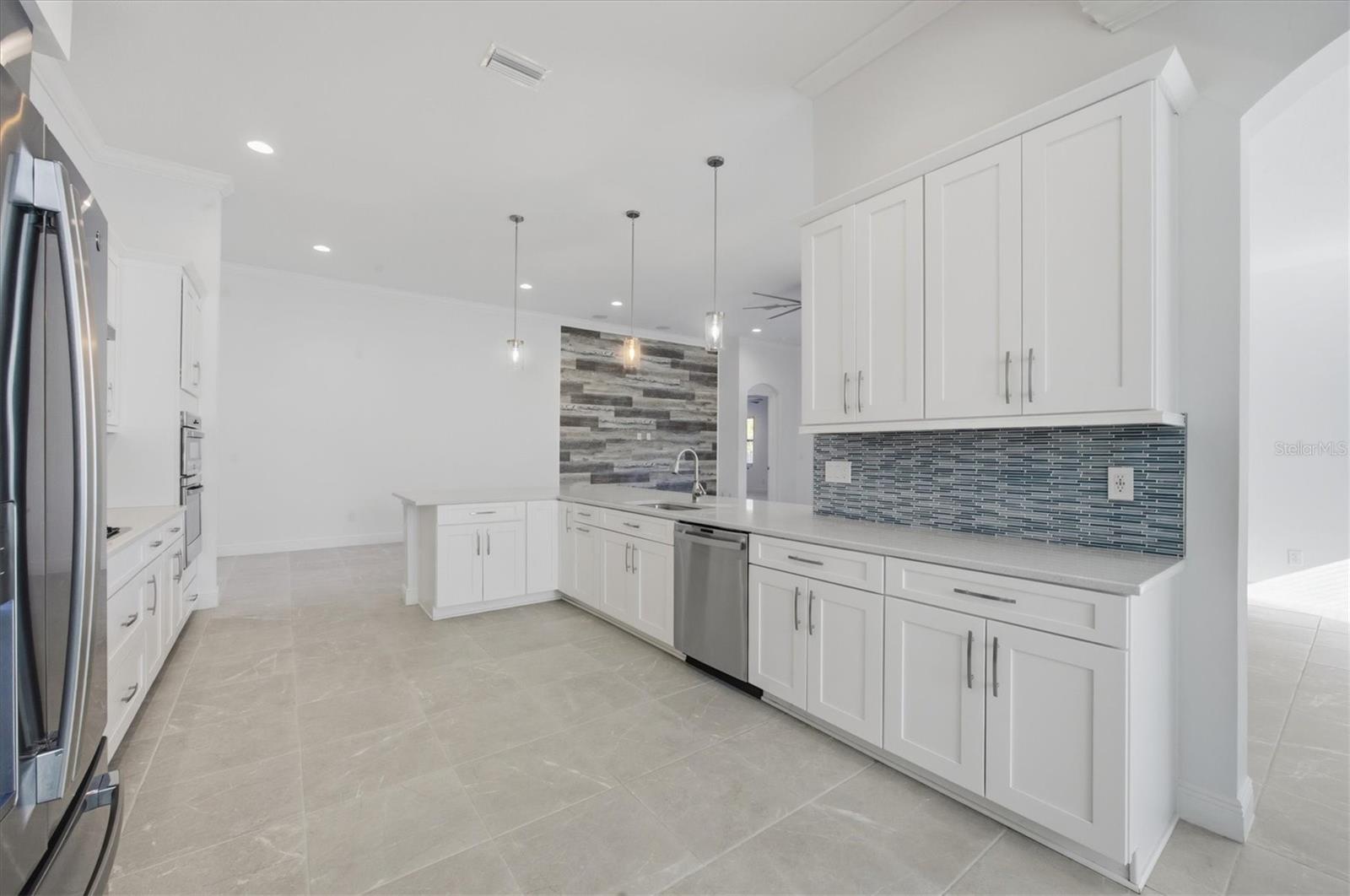 Image 6 of 50 For 3712 Creekside Park Drive