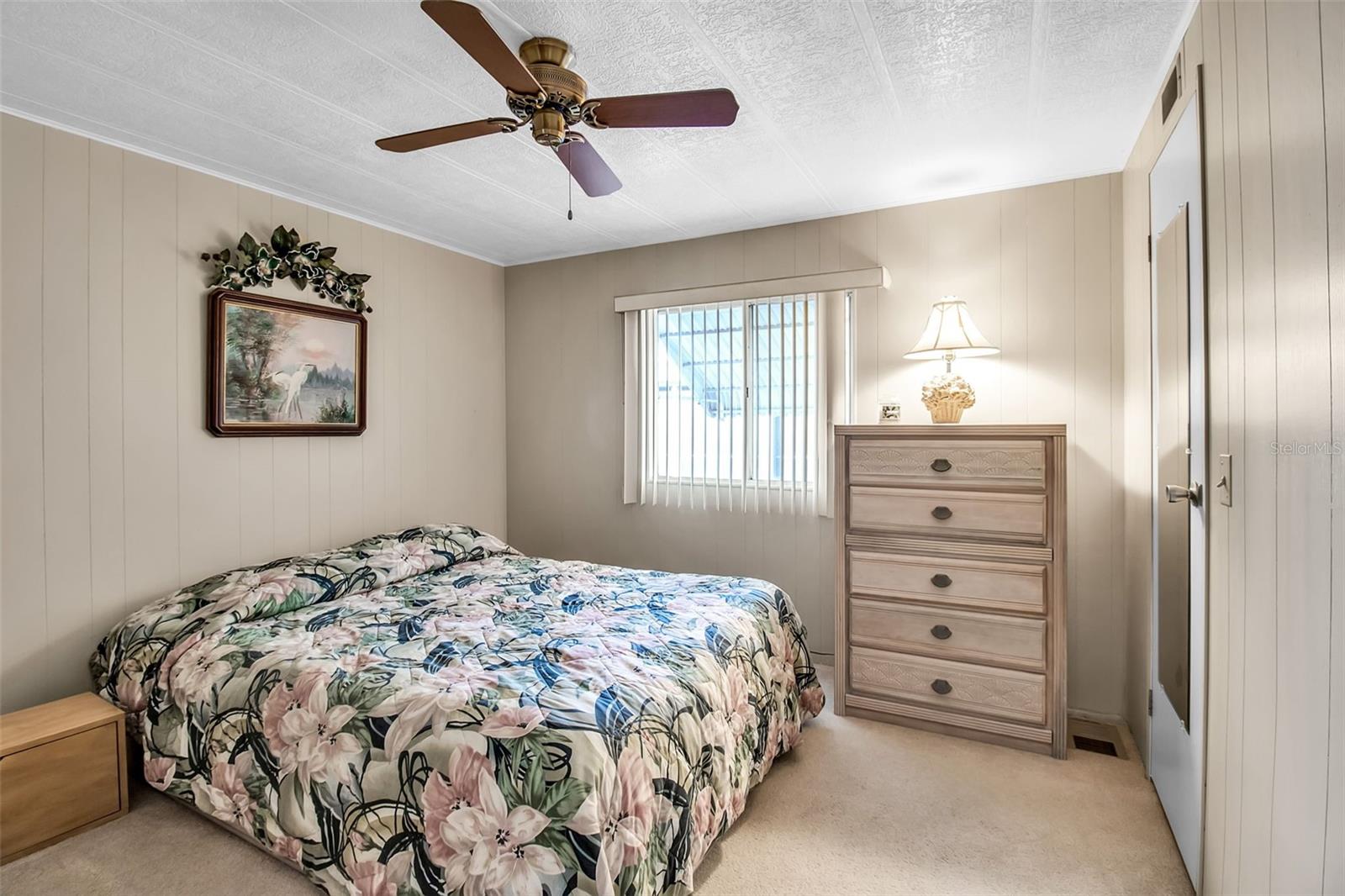 Image 18 of 30 For 5619 Bayshore Road 160