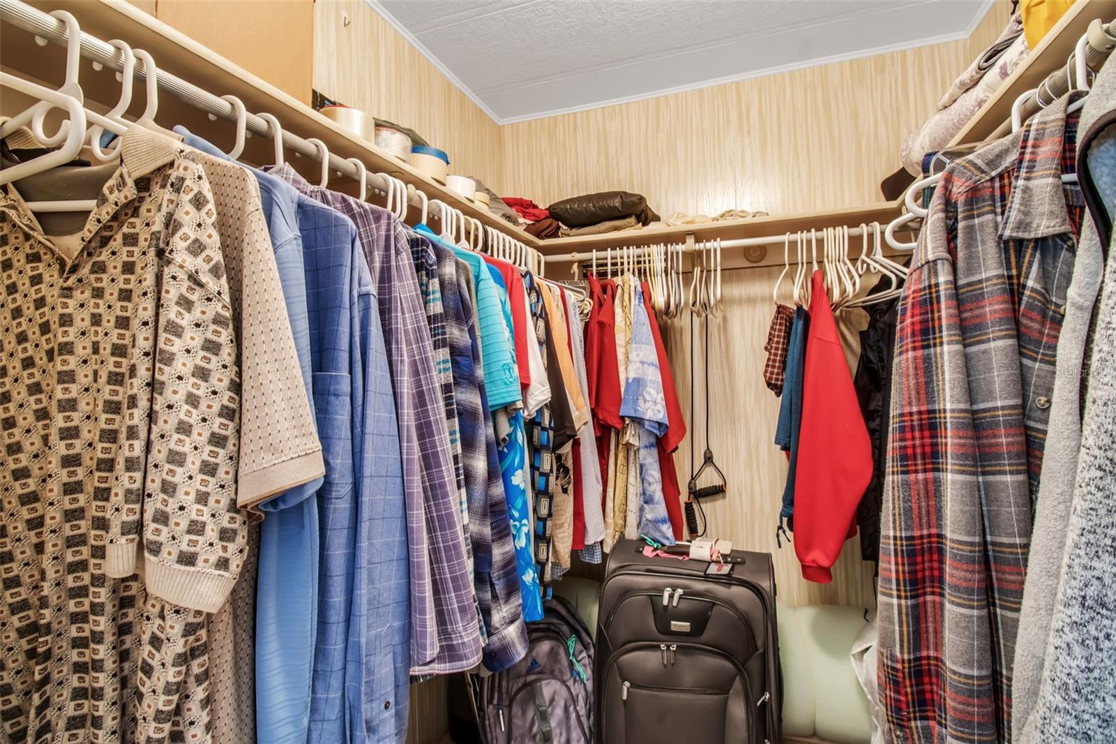 Image 20 of 30 For 5619 Bayshore Road 160