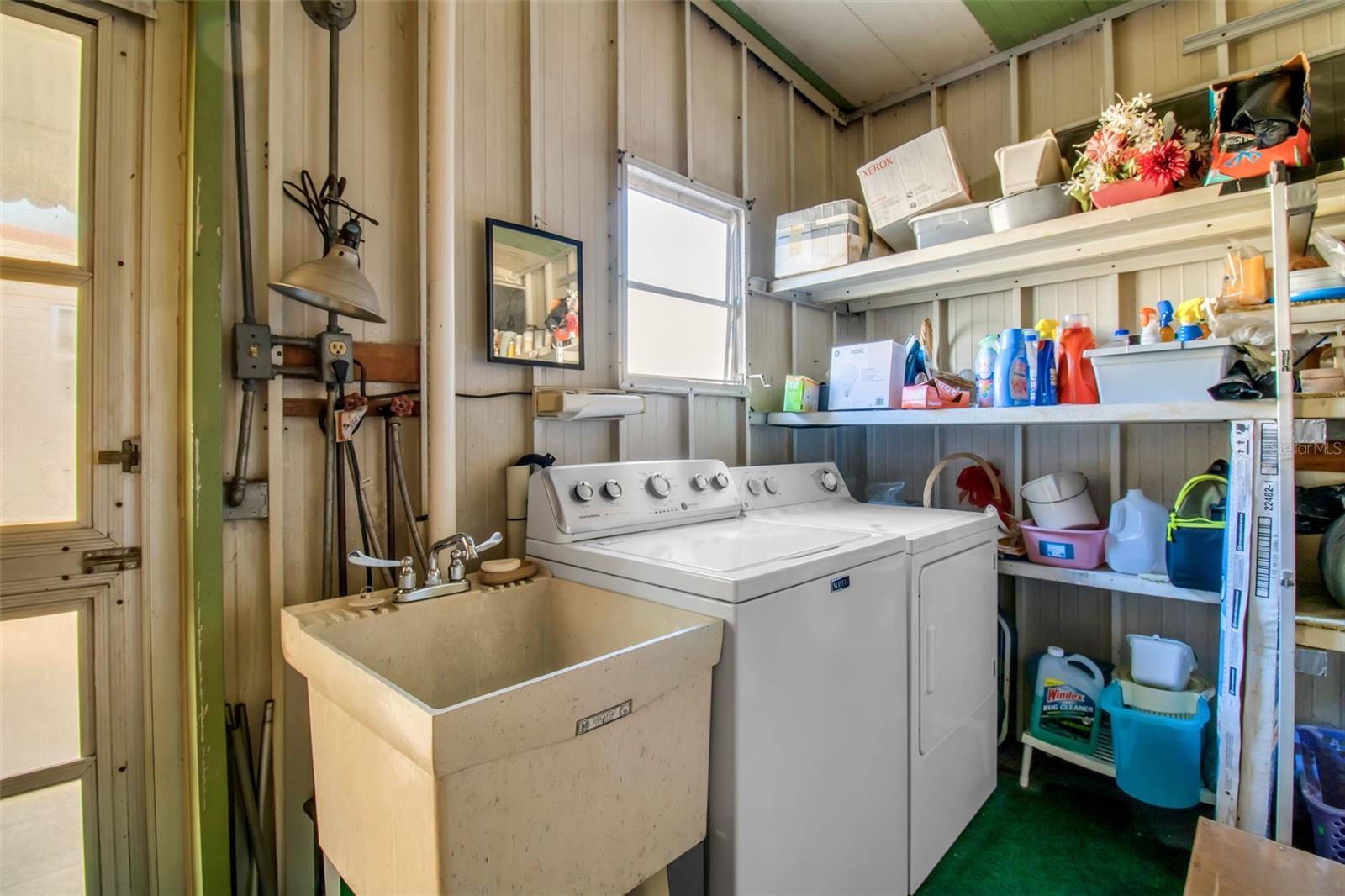 Image 24 of 30 For 5619 Bayshore Road 160