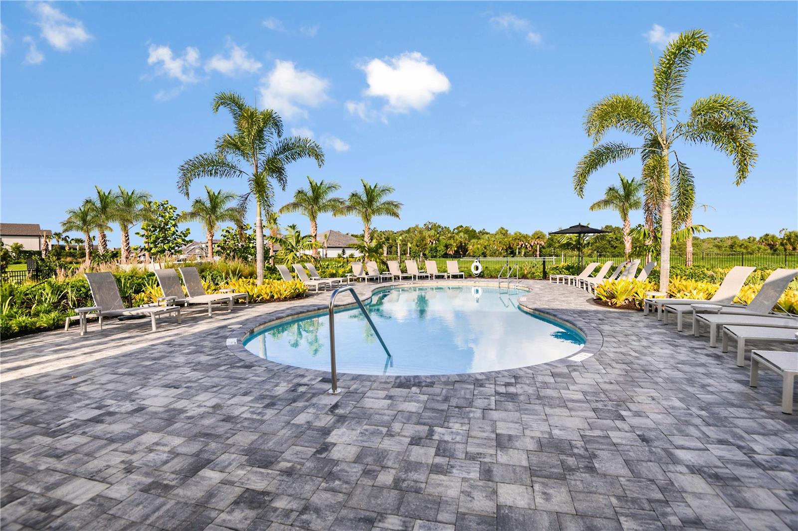 Image 29 of 60 For 8612 Snowfall Street