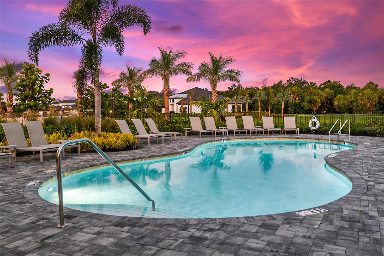 Image 34 of 60 For 8612 Snowfall Street