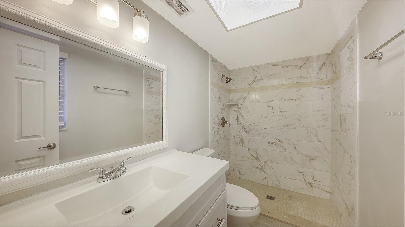 Image 15 of 27 For 157 Vista Hermosa Circle