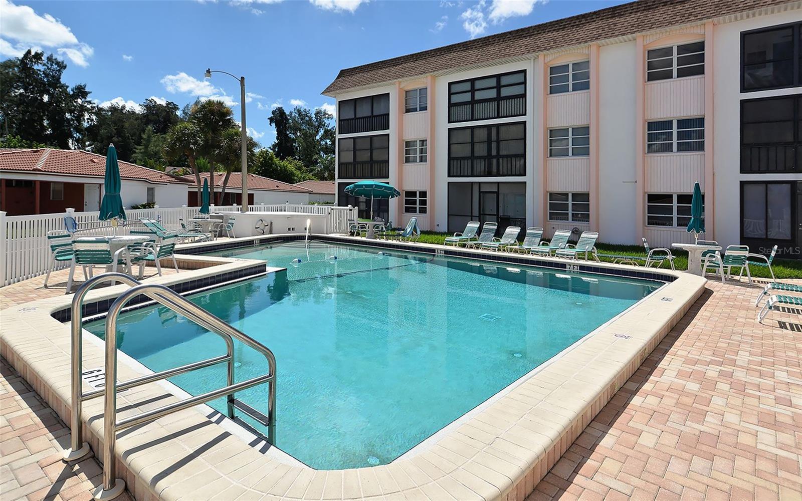 Image 20 of 27 For 157 Vista Hermosa Circle