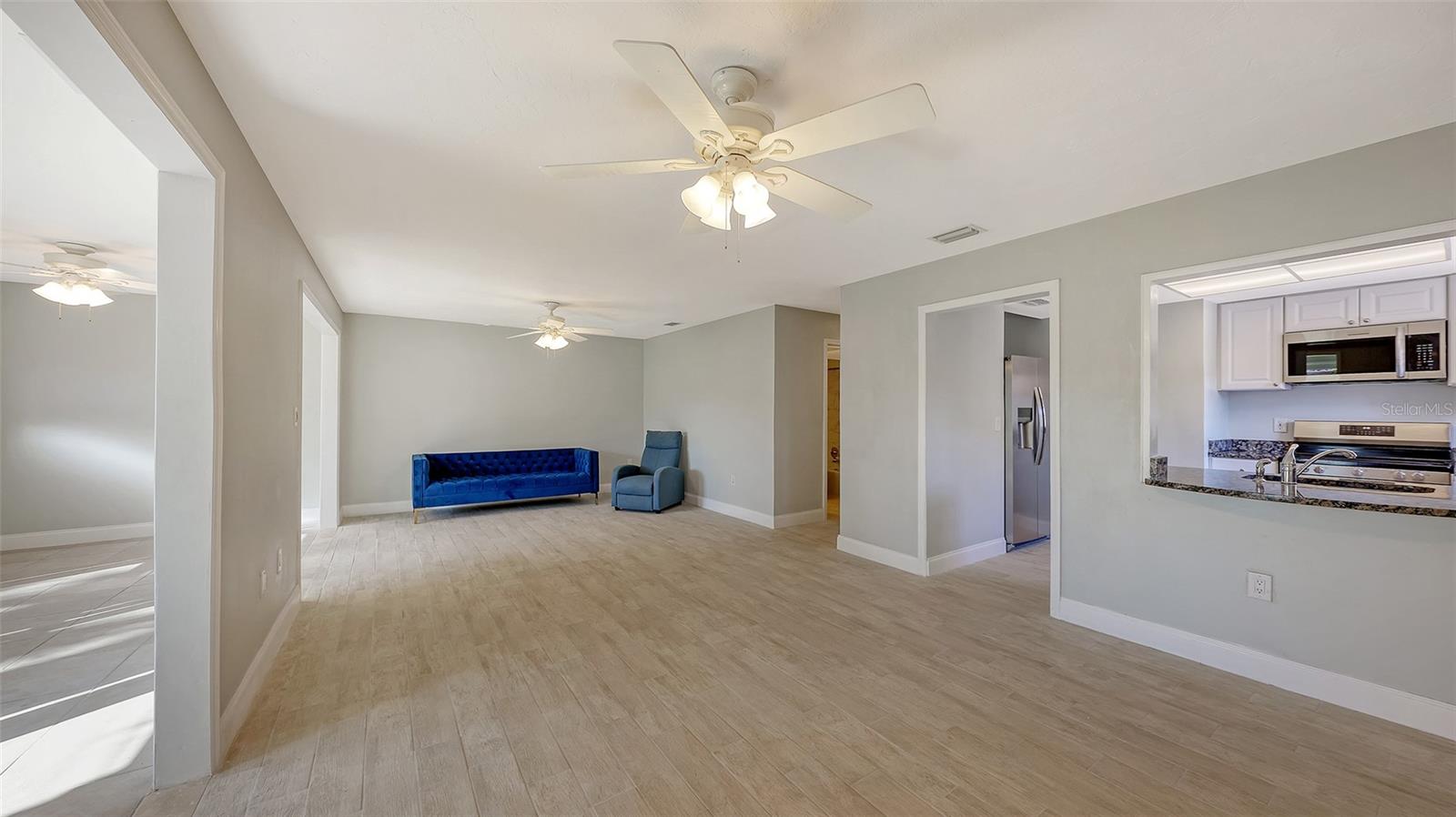 Image 4 of 27 For 157 Vista Hermosa Circle