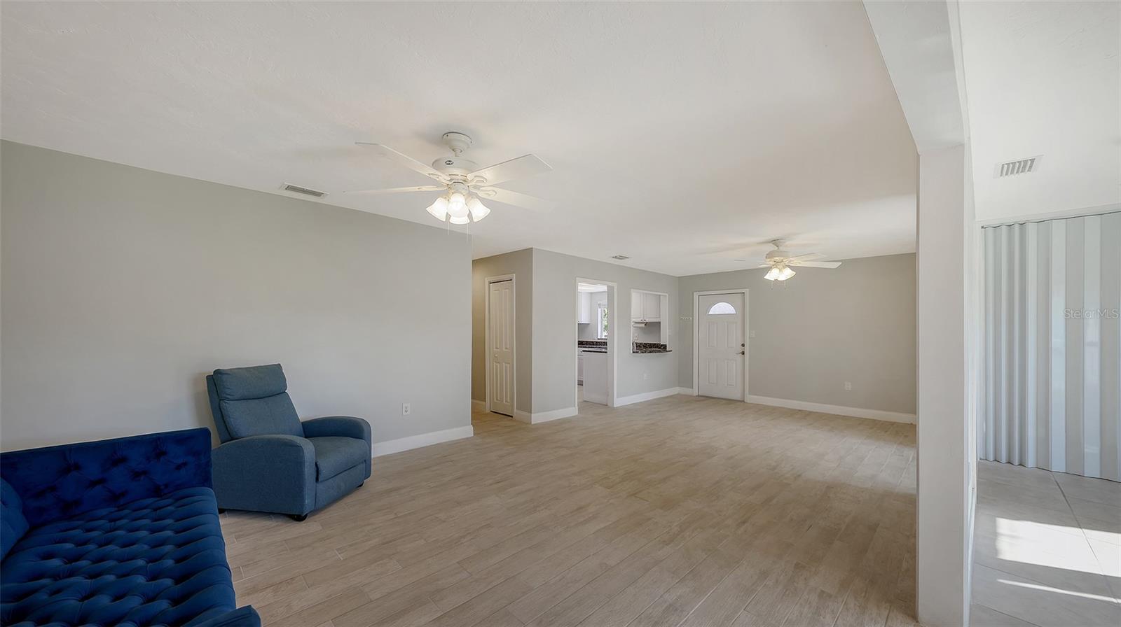 Image 5 of 27 For 157 Vista Hermosa Circle