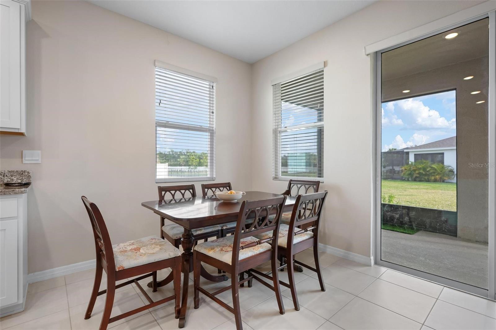 Image 13 of 40 For 431 158th Street E