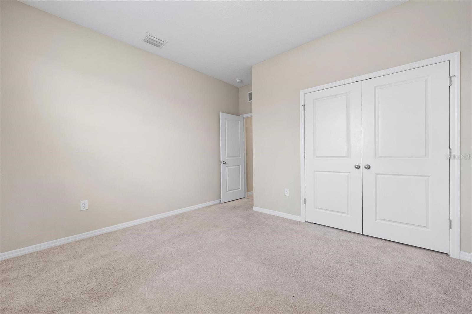 Image 21 of 40 For 431 158th Street E