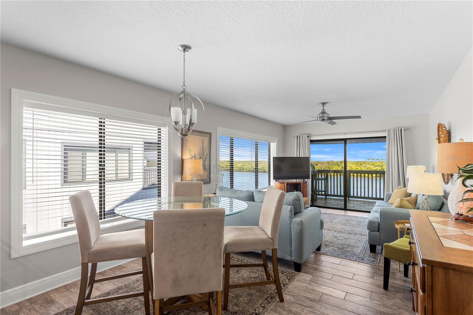 Image 16 of 52 For 817 Bahia Del Sol Drive 40