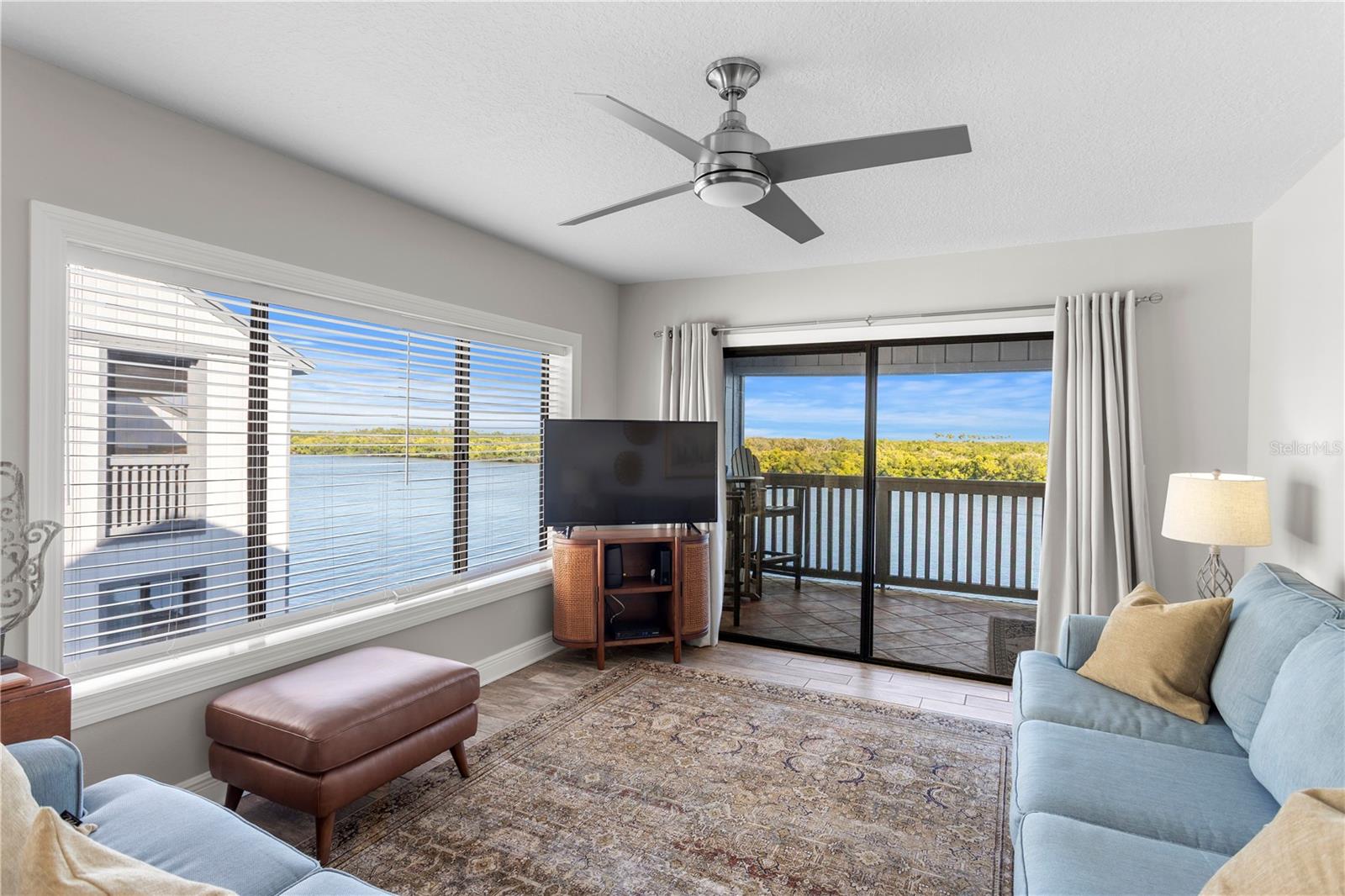 Image 19 of 52 For 817 Bahia Del Sol Drive 40