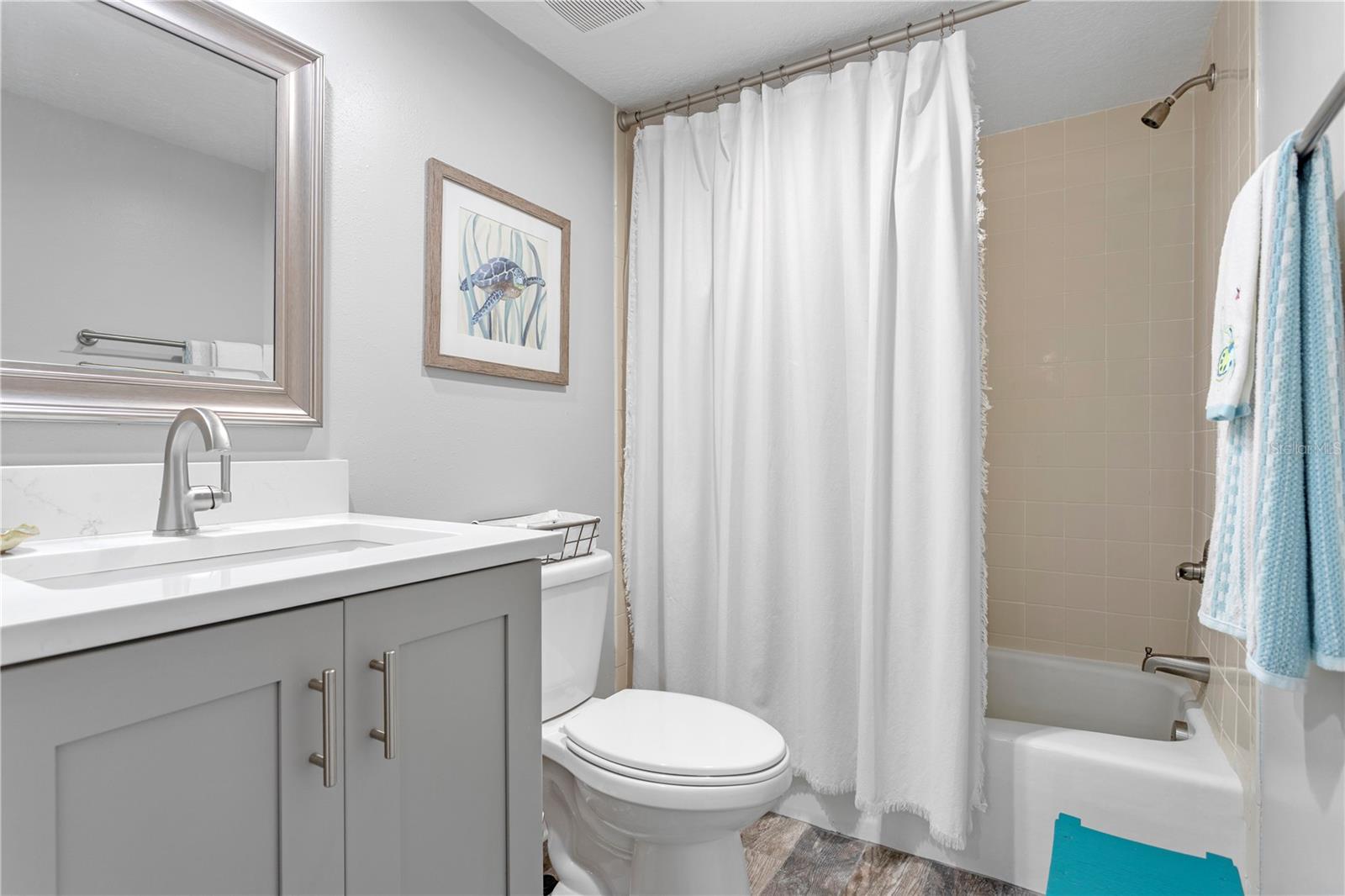 Image 33 of 52 For 817 Bahia Del Sol Drive 40