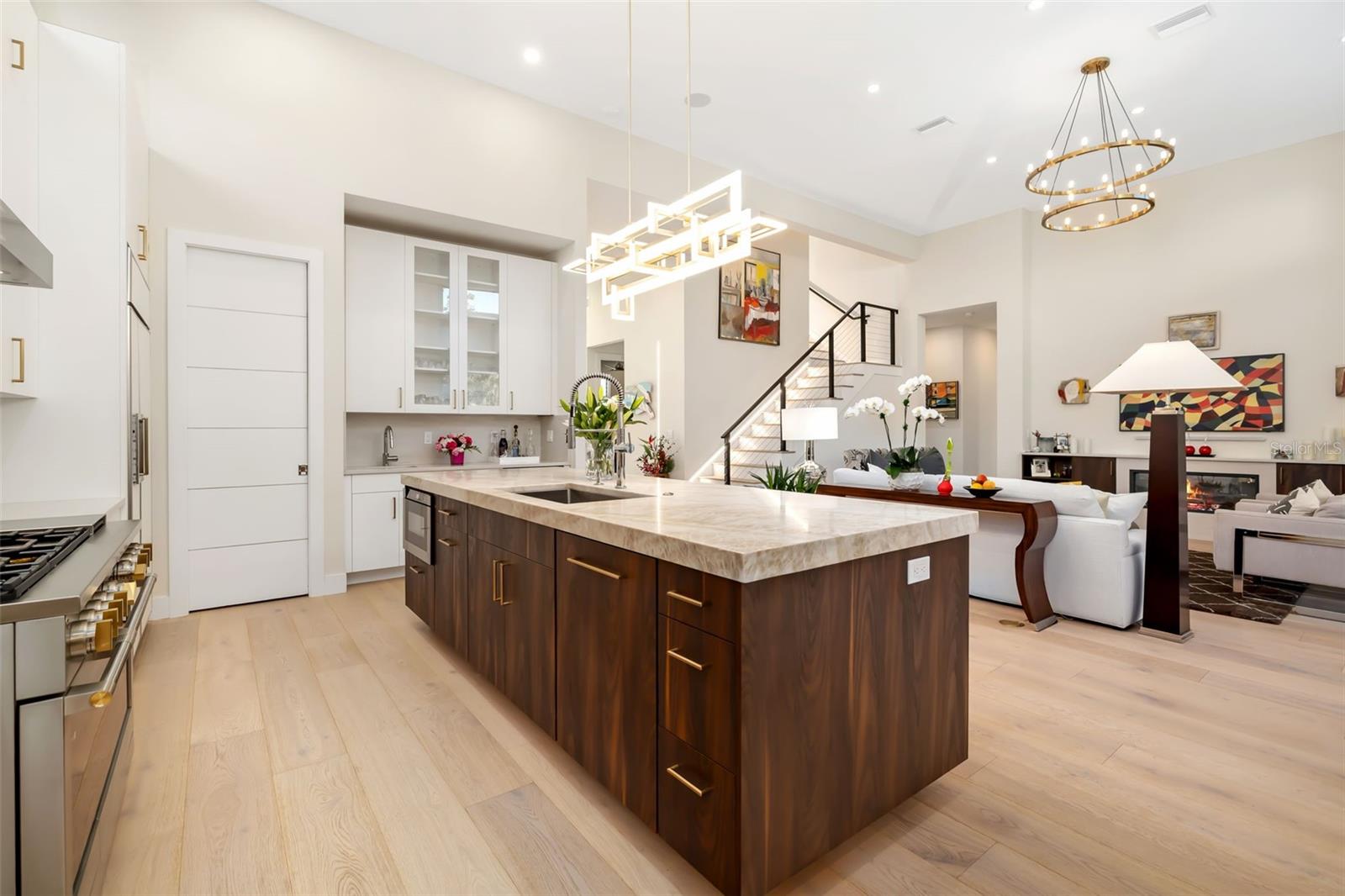 Image 14 of 84 For 1879 Hibiscus Street