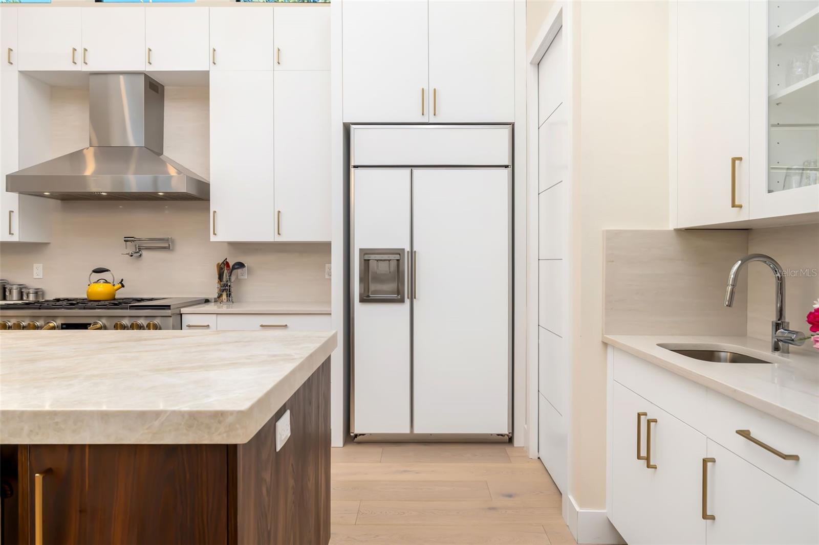 Image 17 of 84 For 1879 Hibiscus Street