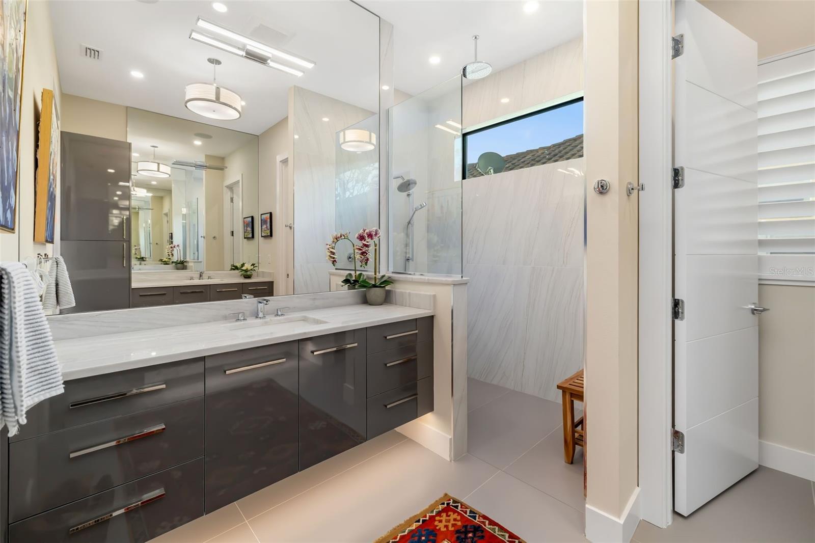 Image 29 of 84 For 1879 Hibiscus Street