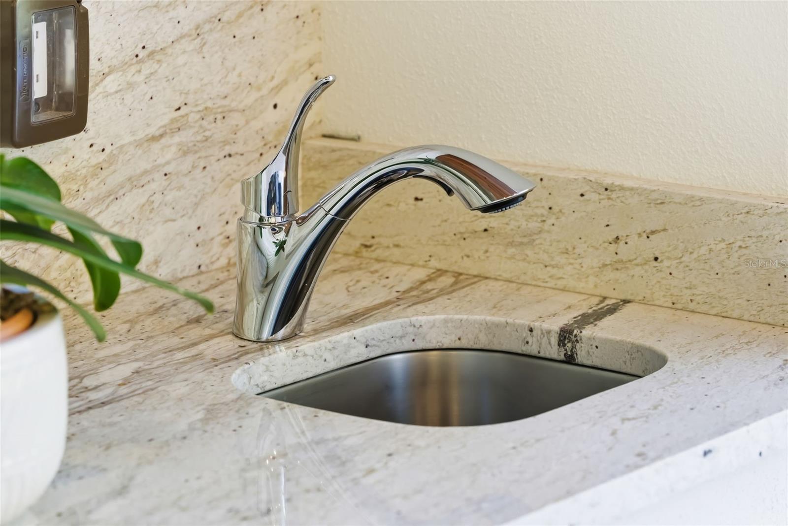 Image 64 of 84 For 1879 Hibiscus Street