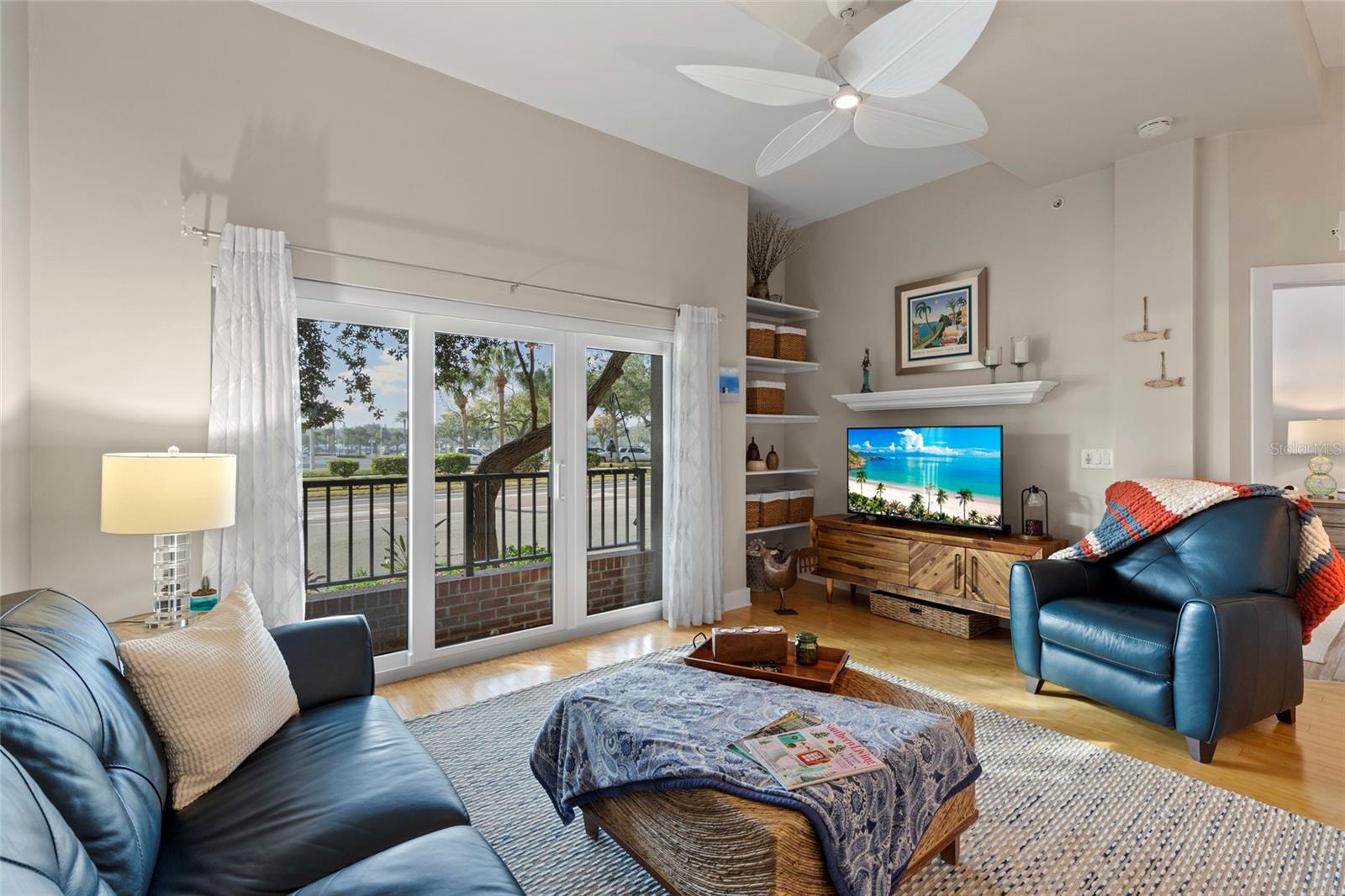 Image 13 of 27 For 1010 Central Avenue 122