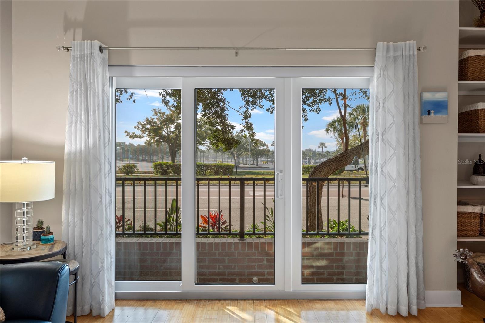 Image 14 of 27 For 1010 Central Avenue 122