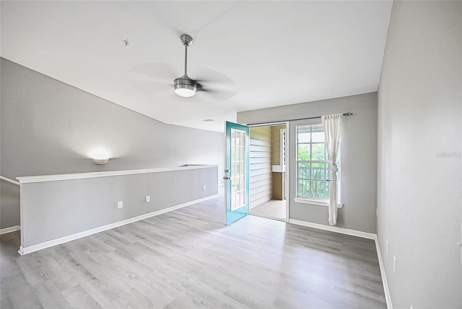 Image 9 of 41 For 7417 Vista Way 208