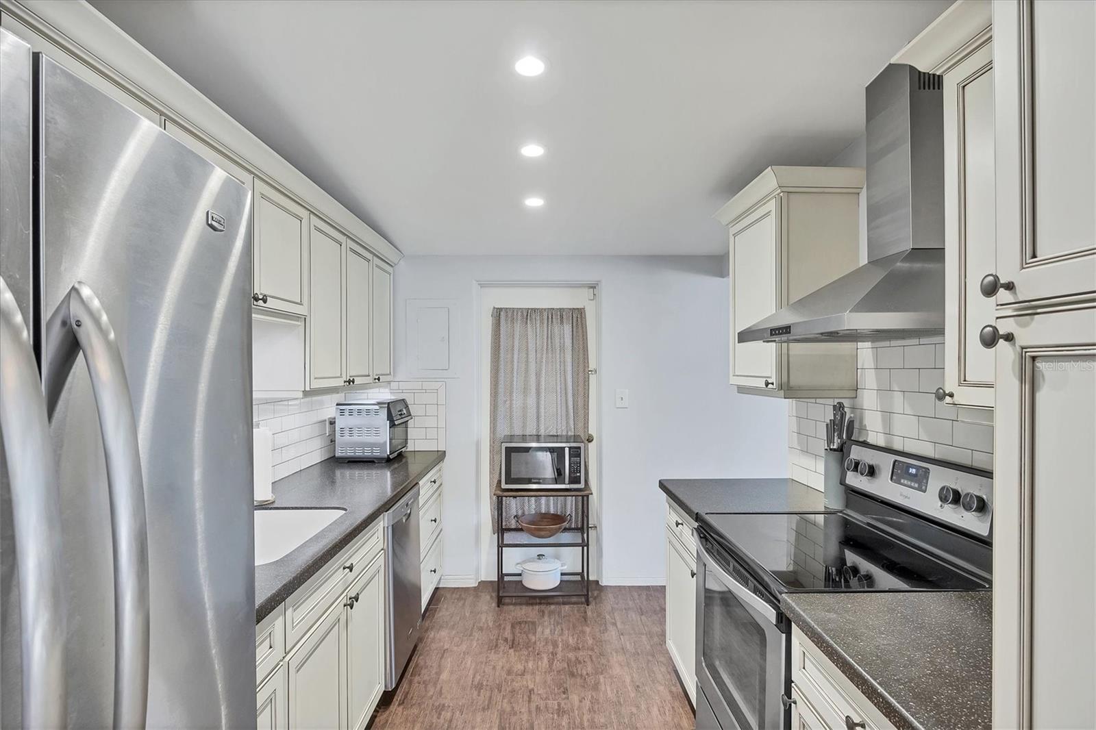 Image 20 of 46 For 2300 Georgetown Road