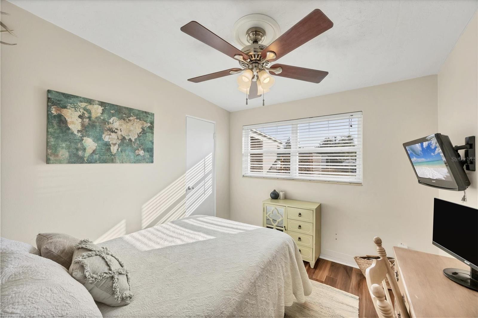 Image 27 of 46 For 2300 Georgetown Road