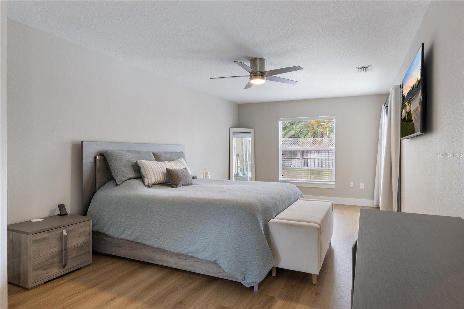 Image 18 of 72 For 4162 Parry Drive