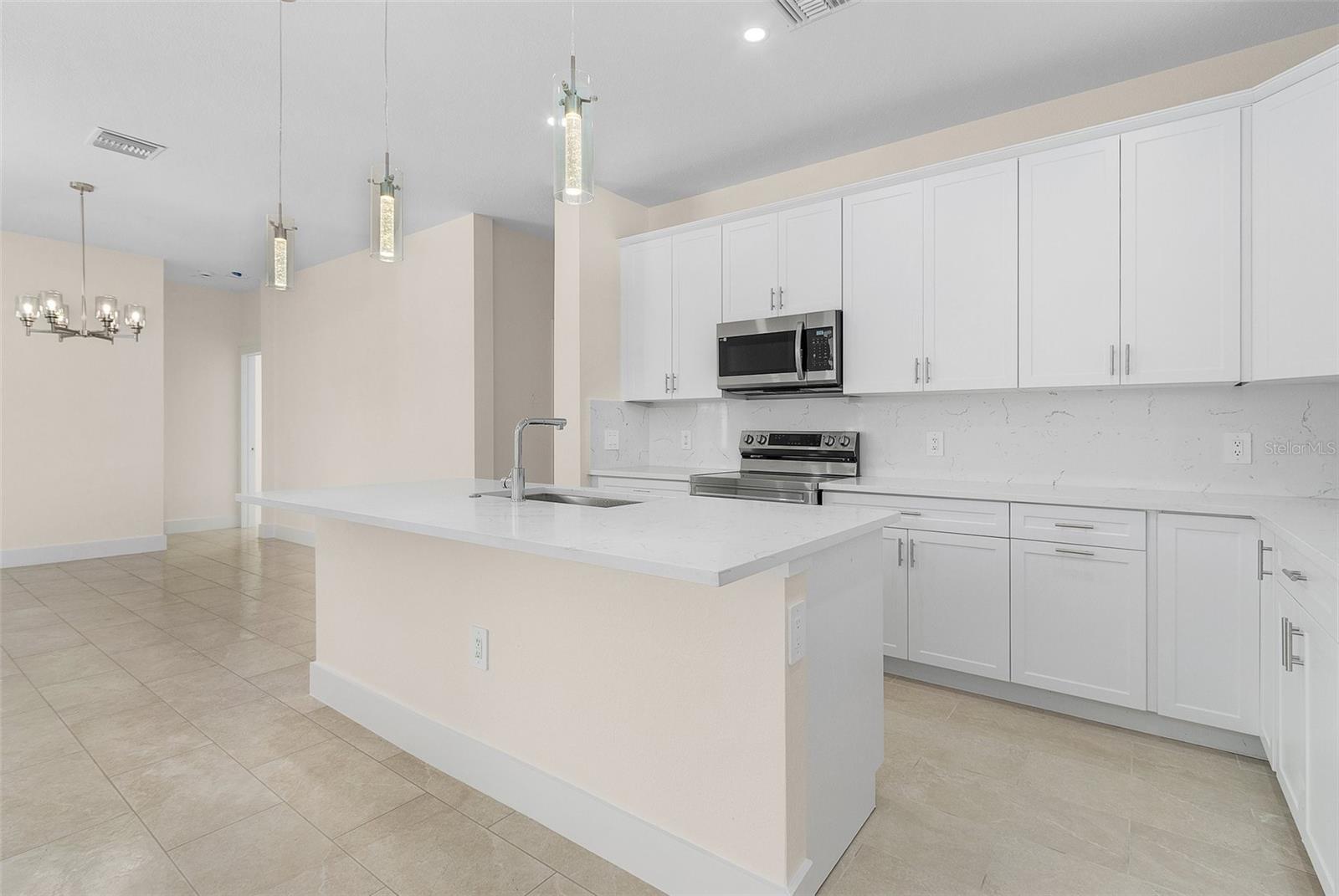 Image 5 of 22 For 162 Apollo Drive