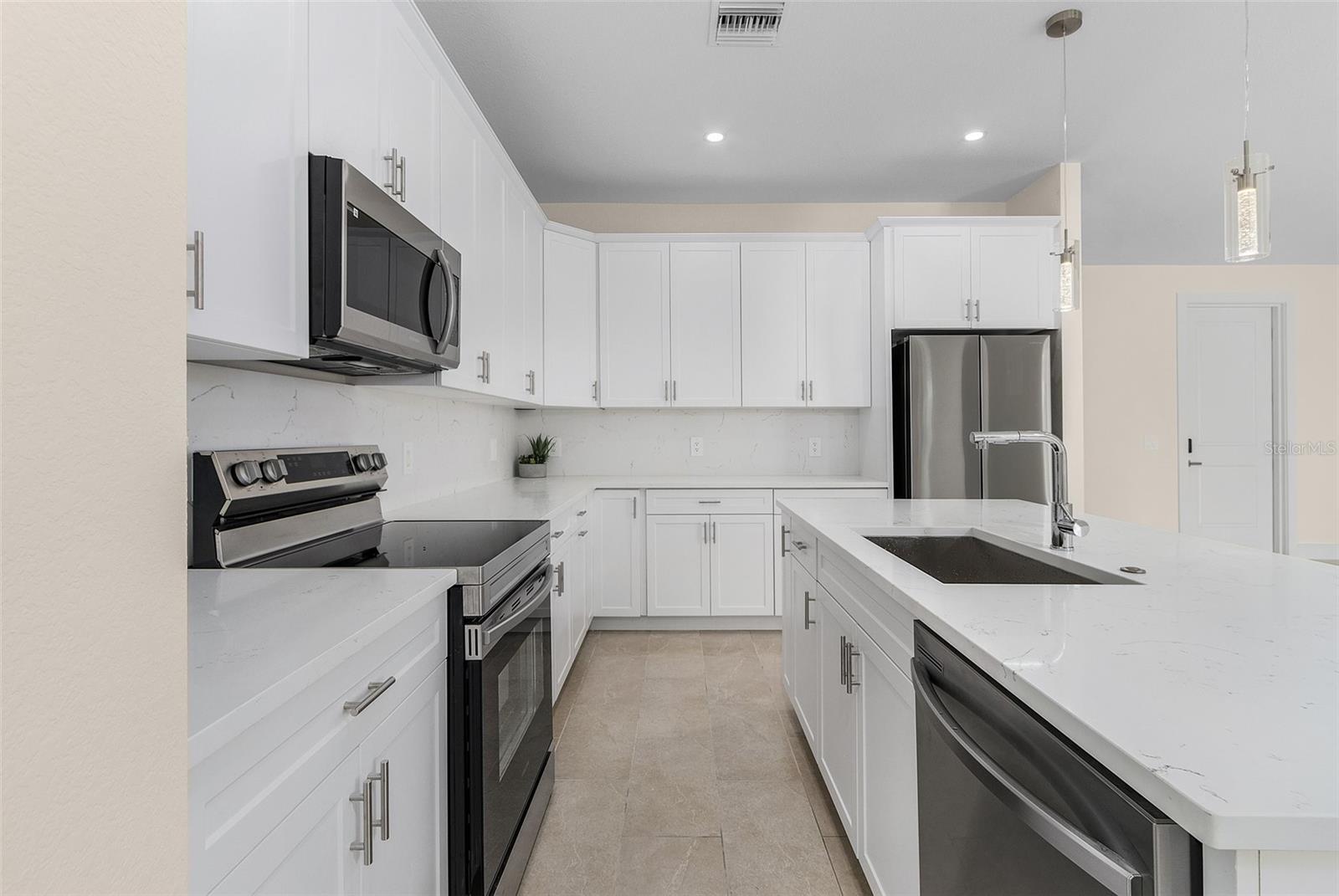 Image 6 of 22 For 162 Apollo Drive