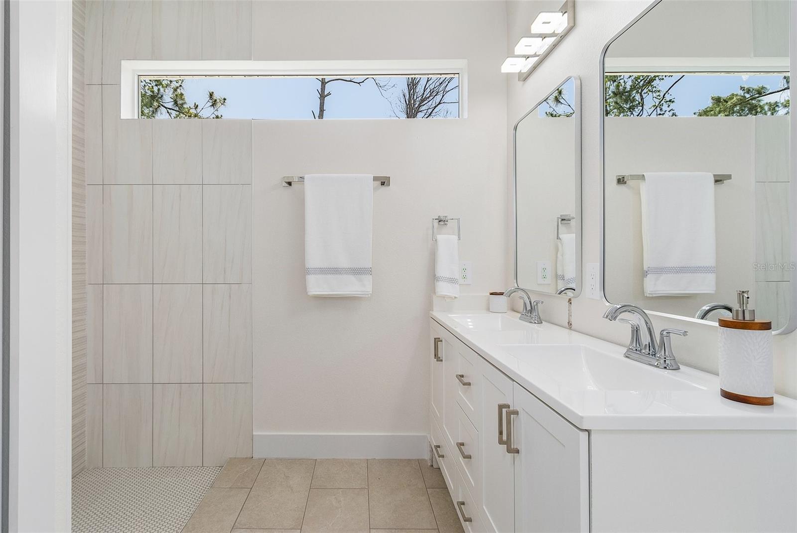 Image 9 of 22 For 162 Apollo Drive