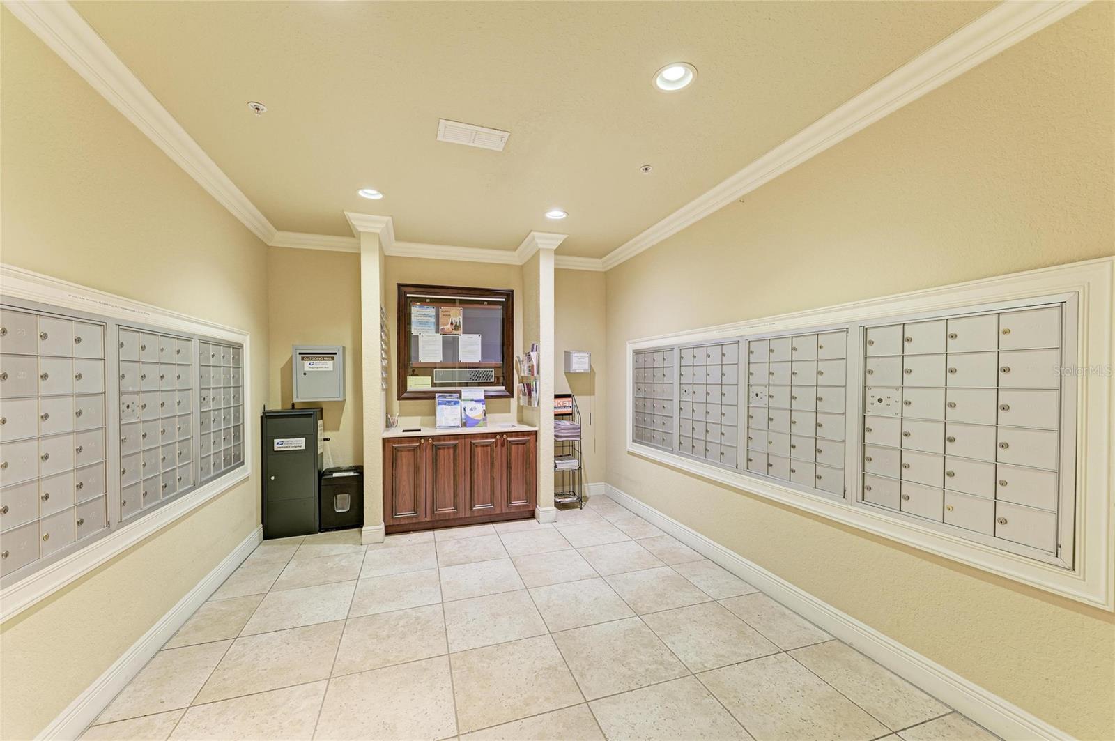 Image 39 of 46 For 1064 Tamiami Trail 1212