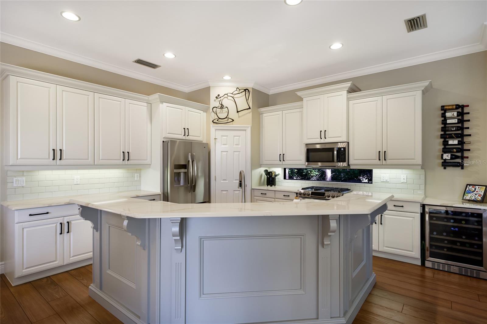 Image 7 of 57 For 7062 Vilamoura Place